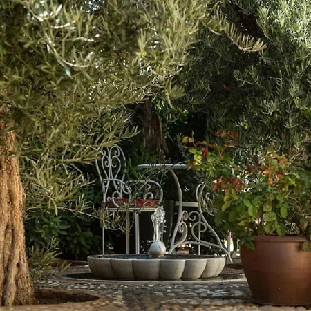 Landsted Beautiful Alamedas, Un Santuario Donde El Tiempo Se Detiene Castronuno