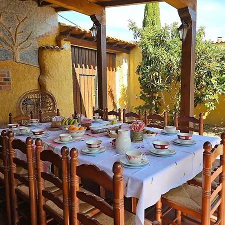 Kır Evi Beautiful Alamedas, Con Jardin Y Alberca Familias Y Grupos Castronuno